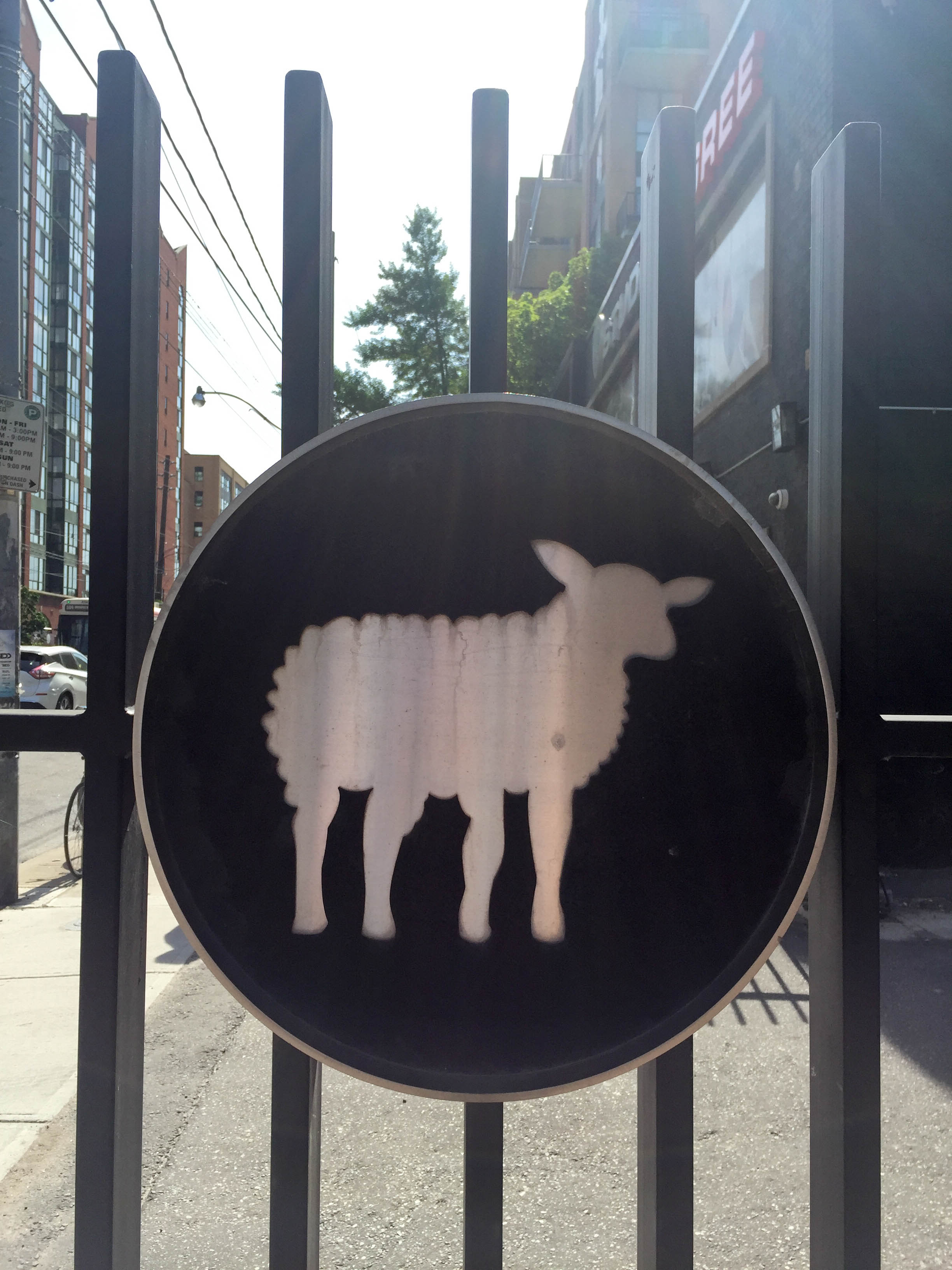 Schafschild in Toronto 